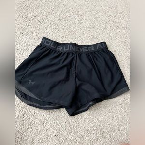 Under armor shorts, black, size xs